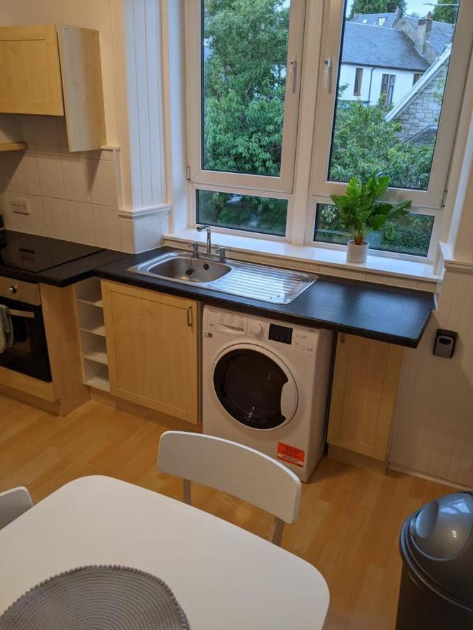Glenclova - No 5 Bellyeoman, Bright Two Bedroom Apartment Dunfermline Exterior photo